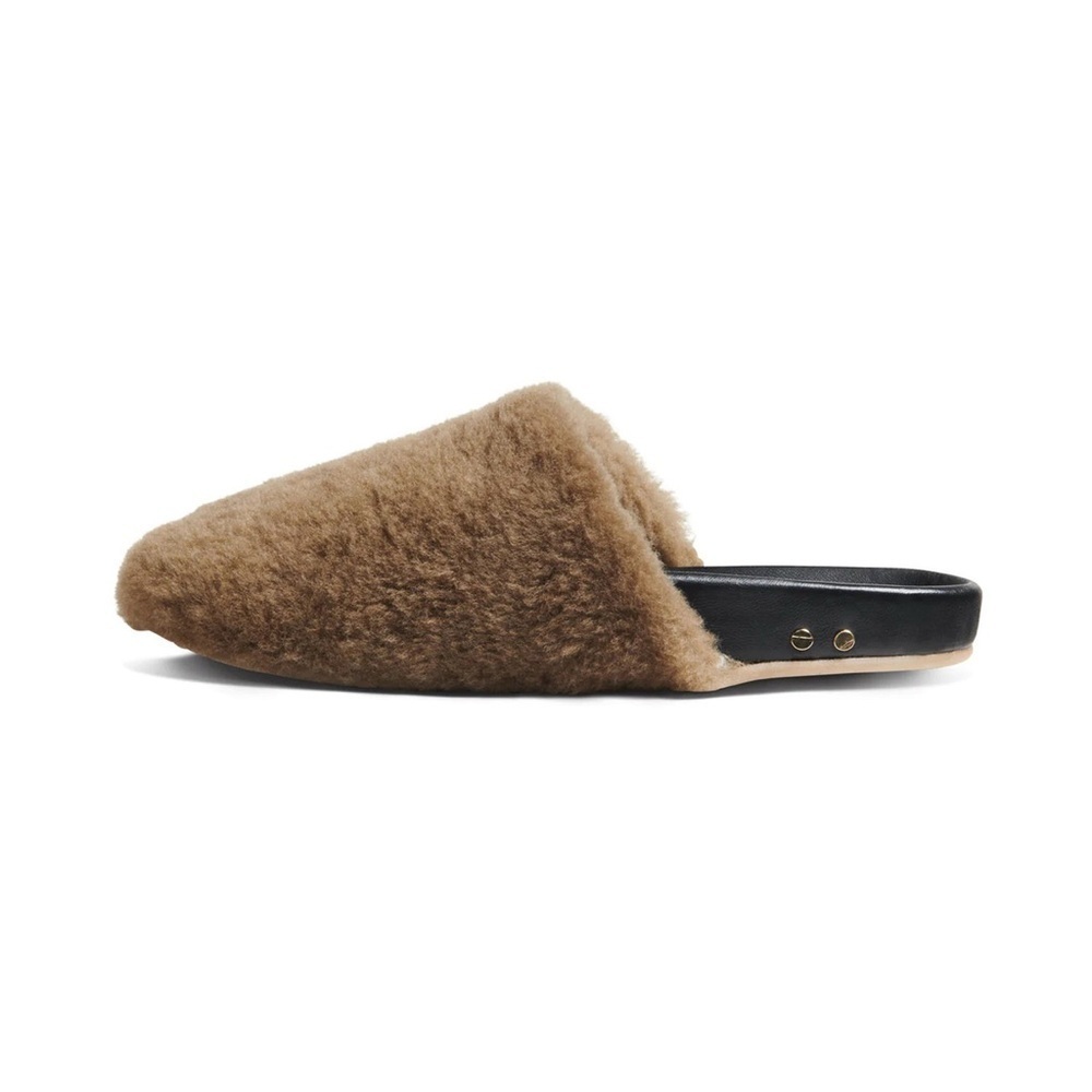 BEEK Flufftail Shearling Slide - Picture 16 of 16